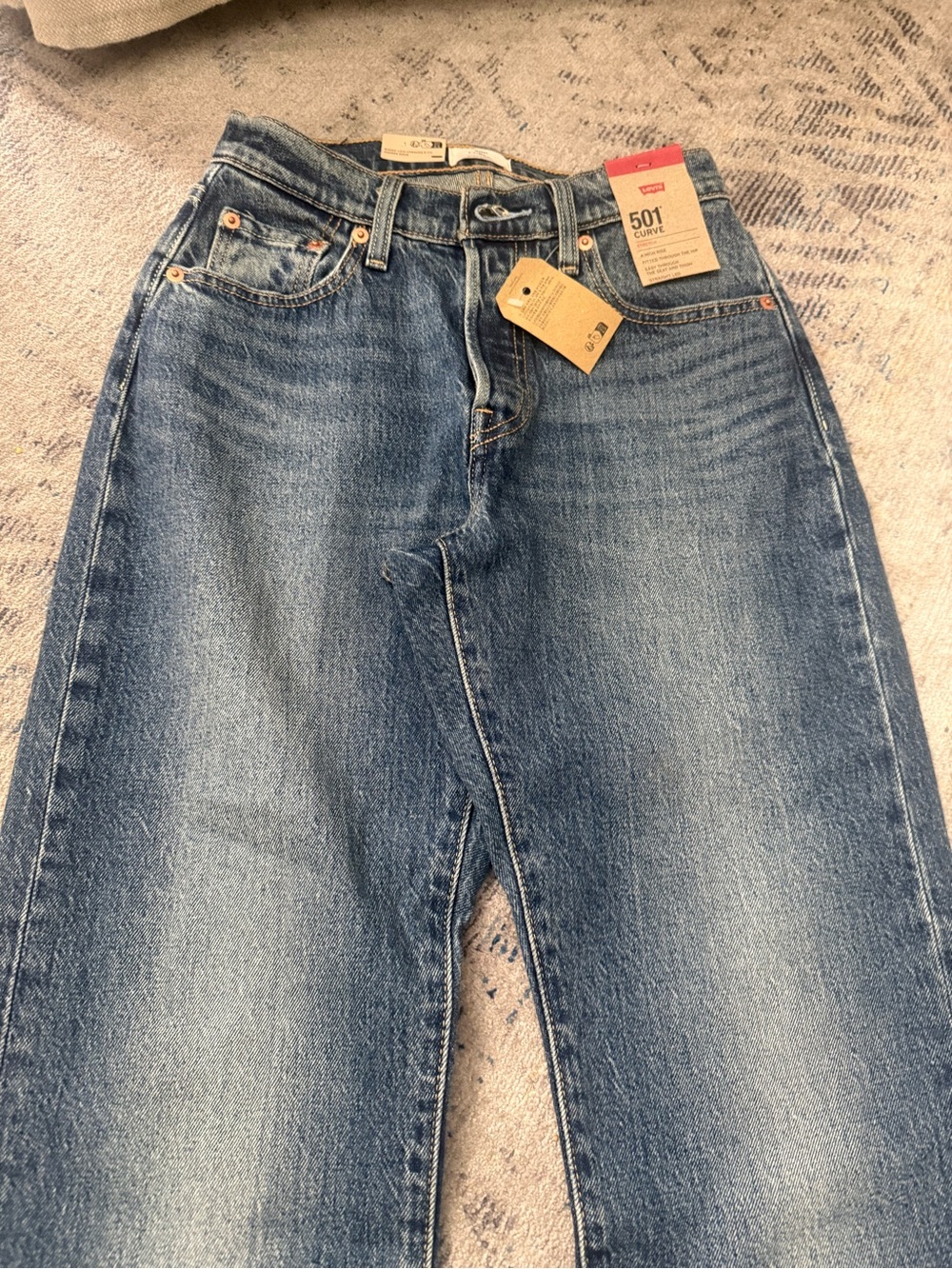 Levi's blue denim jacket with rear pockets - Picture 13 of 16